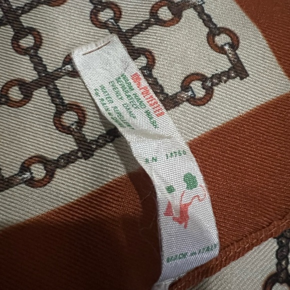 Euc Italian made oversized scarf - Picture 3 of 4